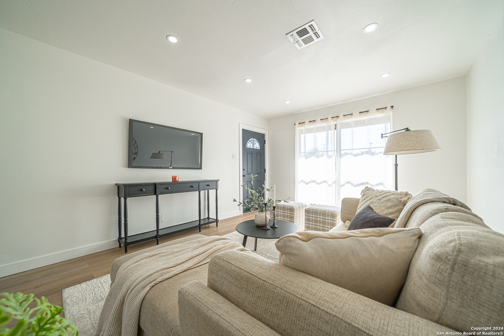 4339 Waikiki Drive San Antonio TX 78218