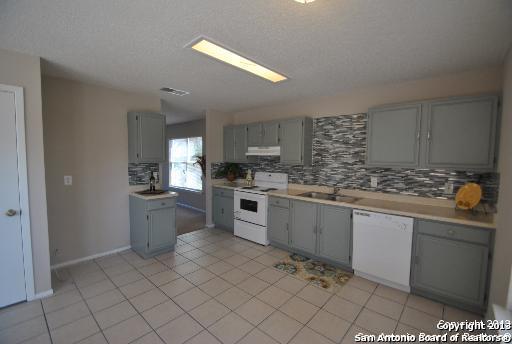 8350 Longhorn Ridge Converse TX 78109
