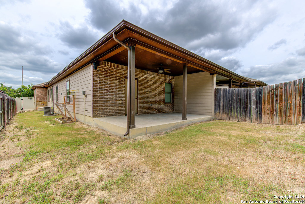 1042 Carolyn Cove New Braunfels TX 78130