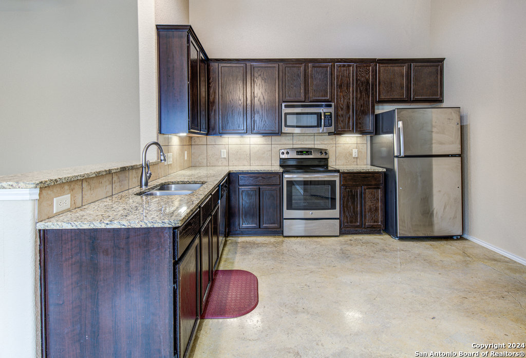 1042 Carolyn Cove New Braunfels TX 78130