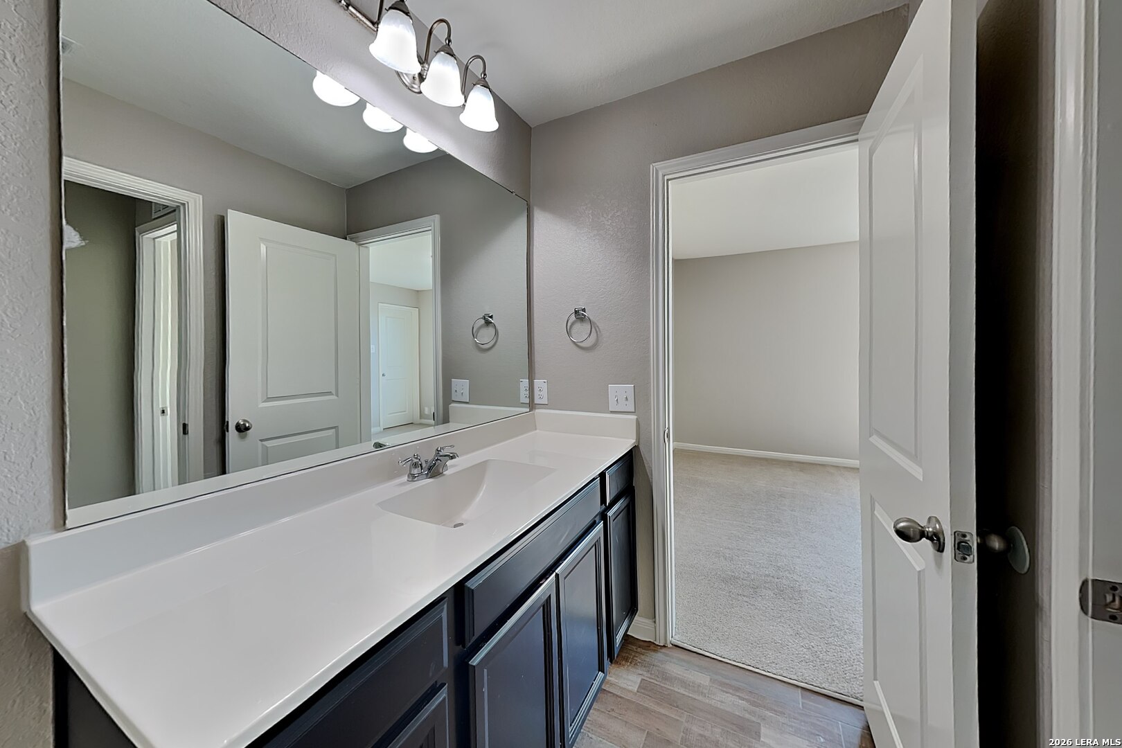 4945 Hallies Garden St Hedwig TX 78152