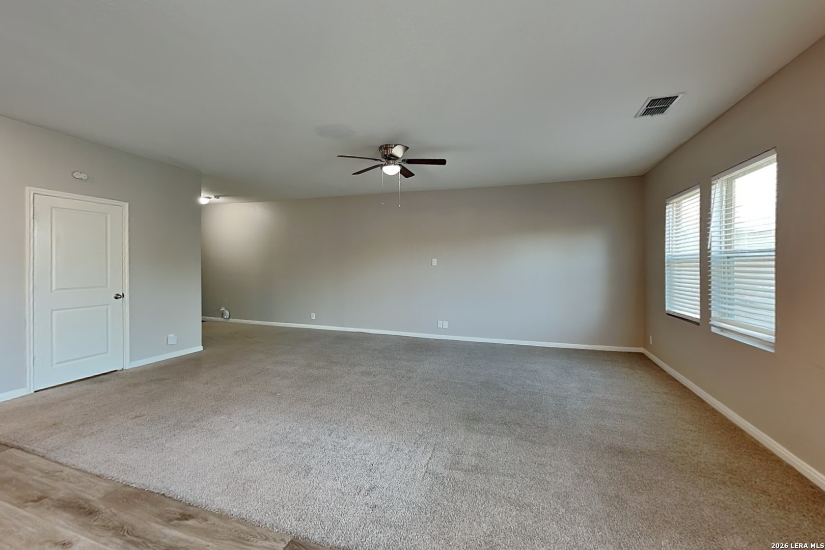 4945 Hallies Garden St Hedwig TX 78152
