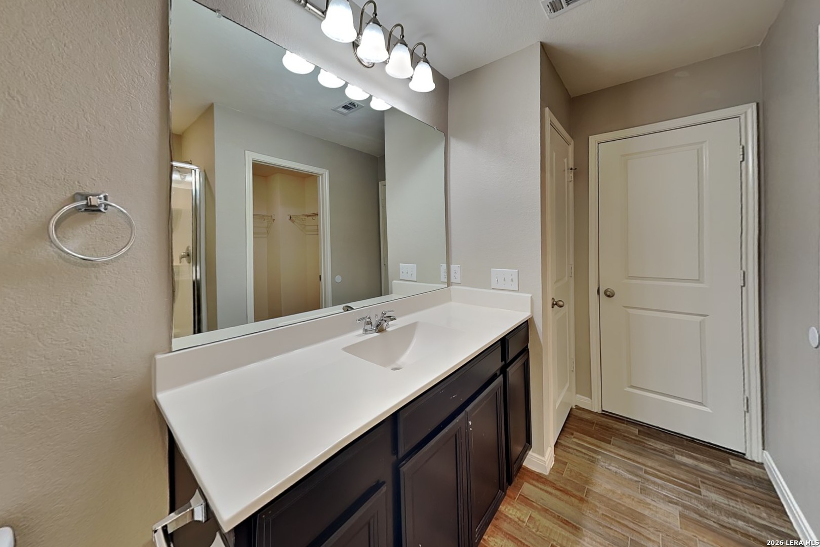 4945 Hallies Garden St Hedwig TX 78152