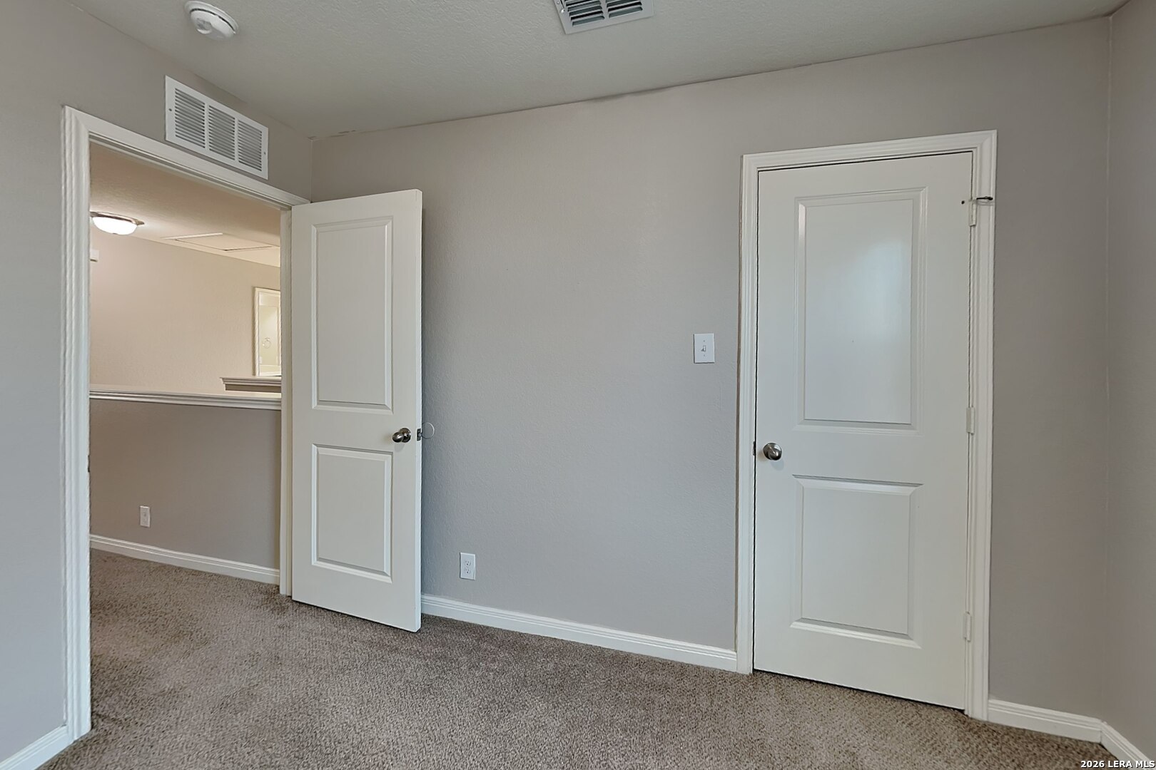 4945 Hallies Garden St Hedwig TX 78152