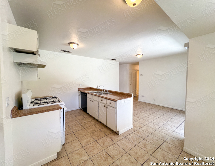 8730 Flint Valley Street San Antonio TX 78227