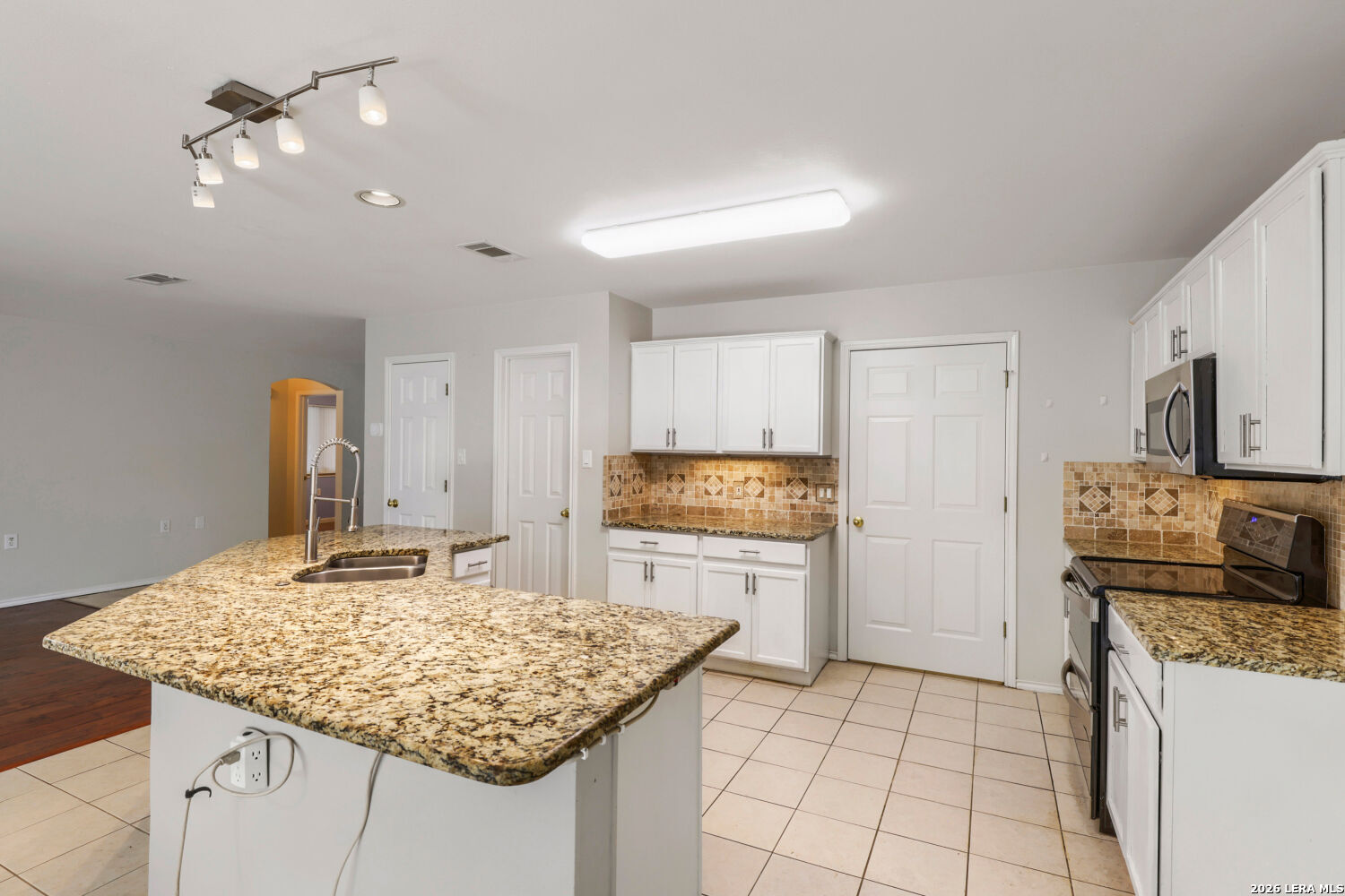 5727 Spring Heights San Antonio TX 78247