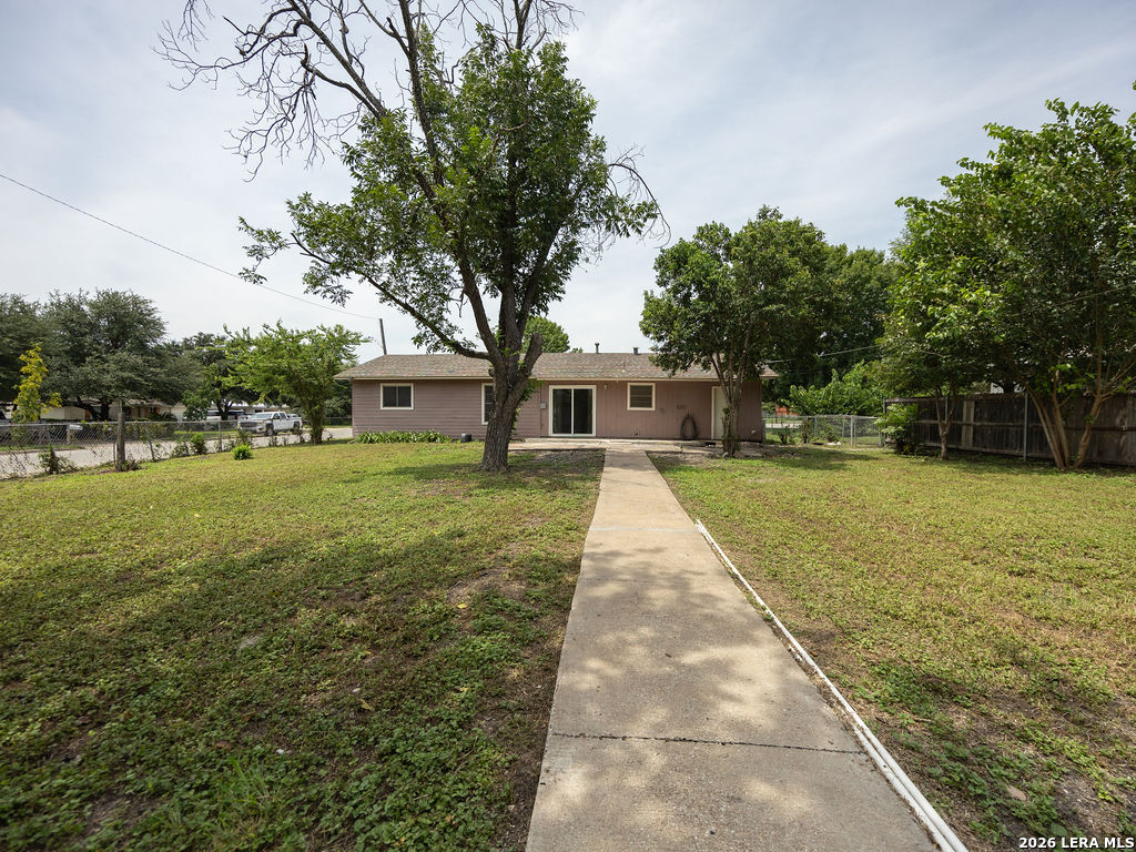8011 Pistol Lane San Antonio TX 78227
