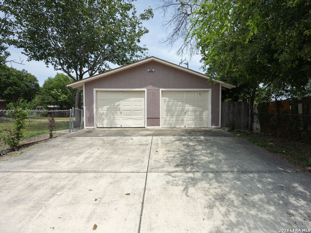 8011 Pistol Lane San Antonio TX 78227