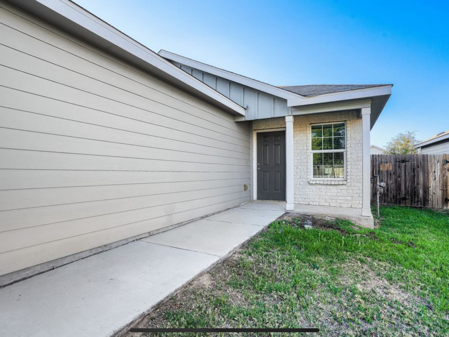 7231 Lavaca Bluff San Antonio TX 78218