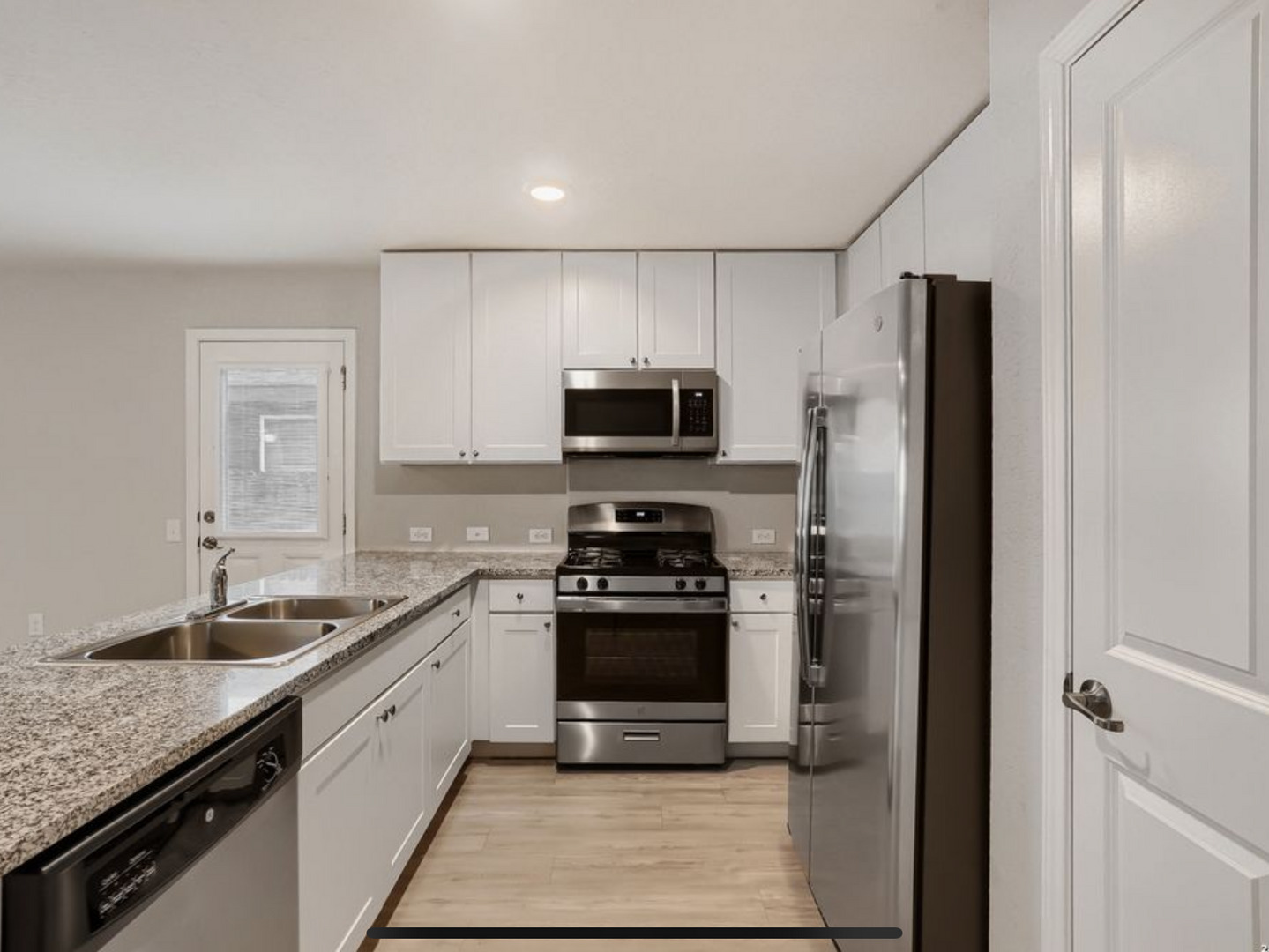 7231 Lavaca Bluff San Antonio TX 78218