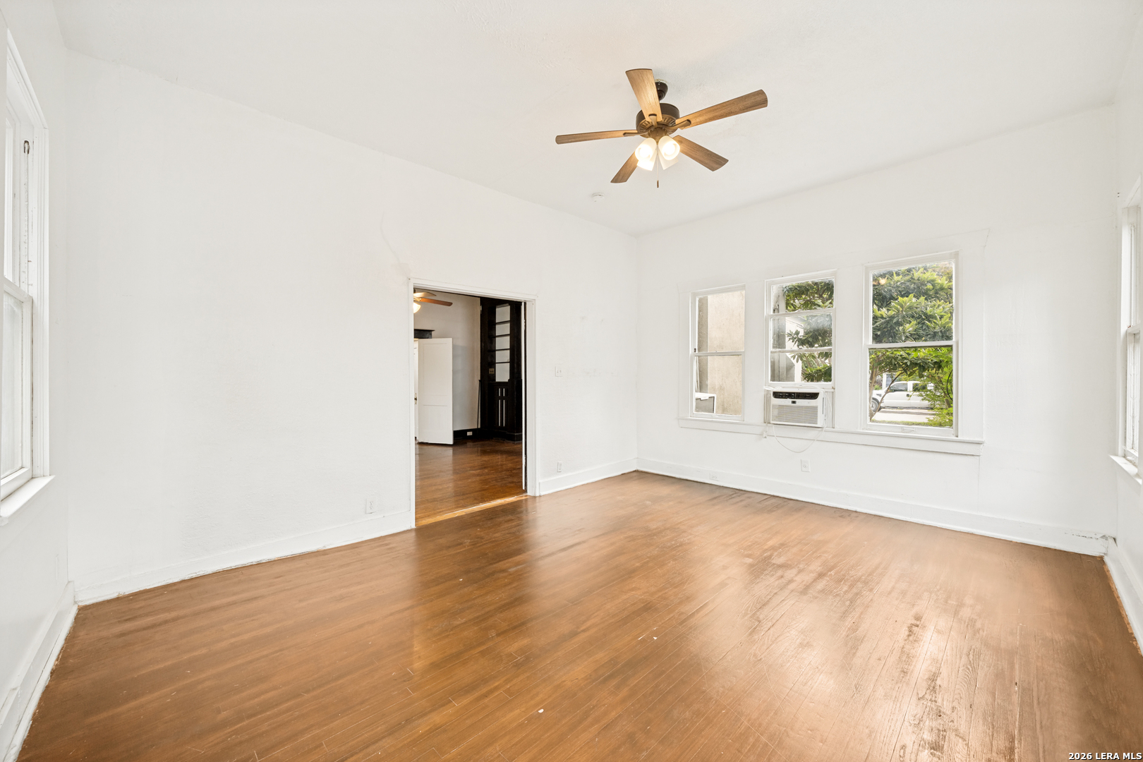 514 E Park Avenue San Antonio TX 78212