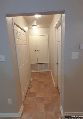112 Lone Oak Floresville TX 78114