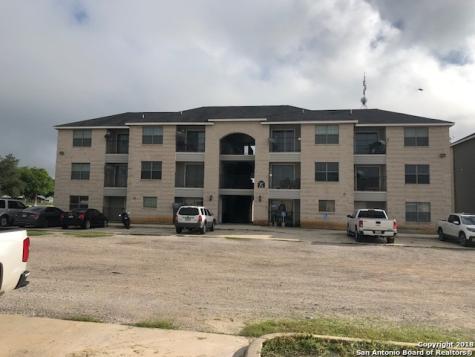 112 Lone Oak Floresville TX 78114