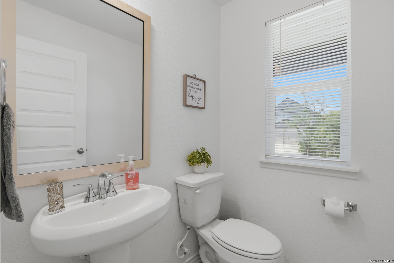 3243 Comanche Crossing San Antonio TX 78224