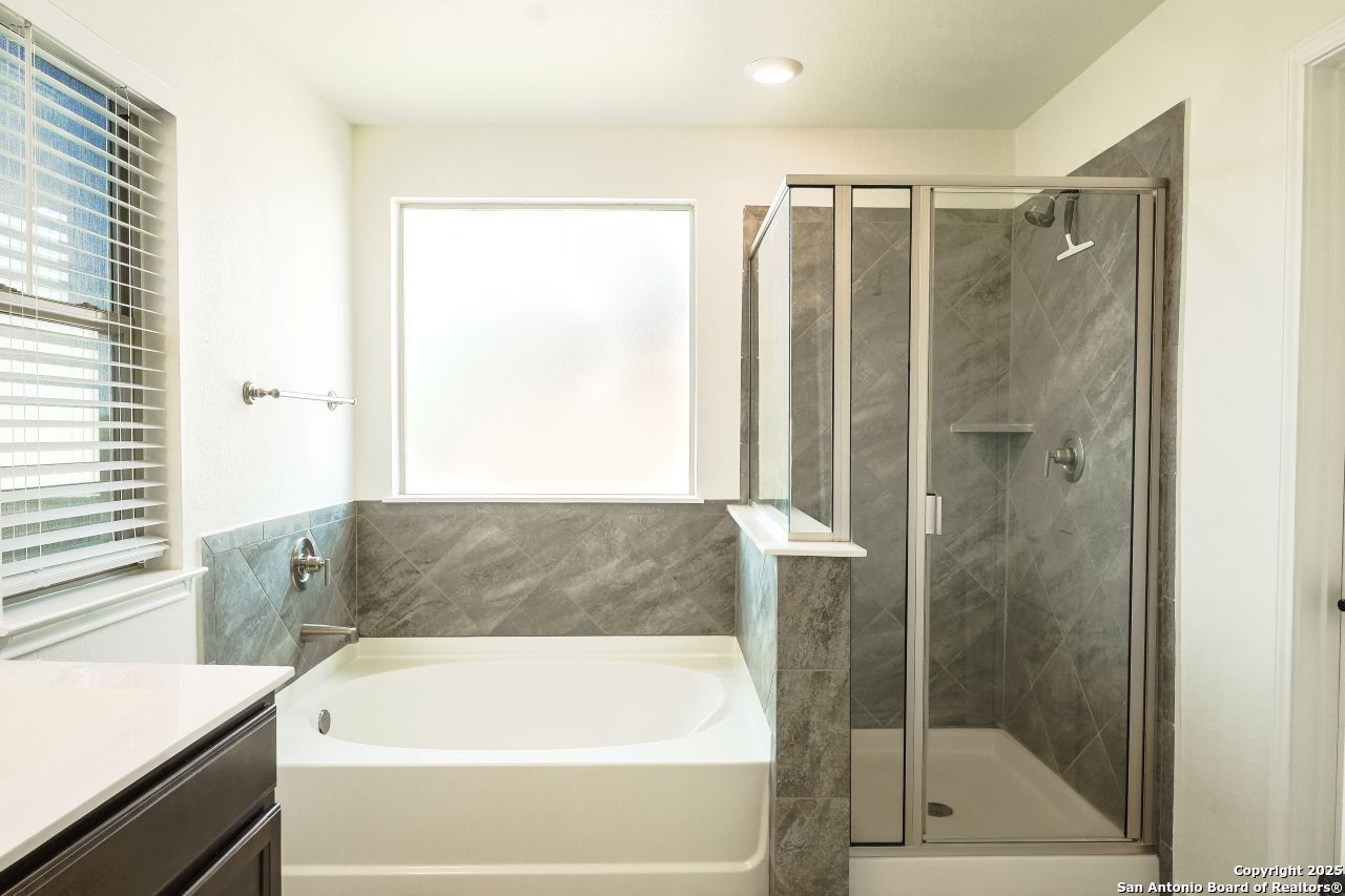 5527 Castle Brook Drive San Antonio TX 78218