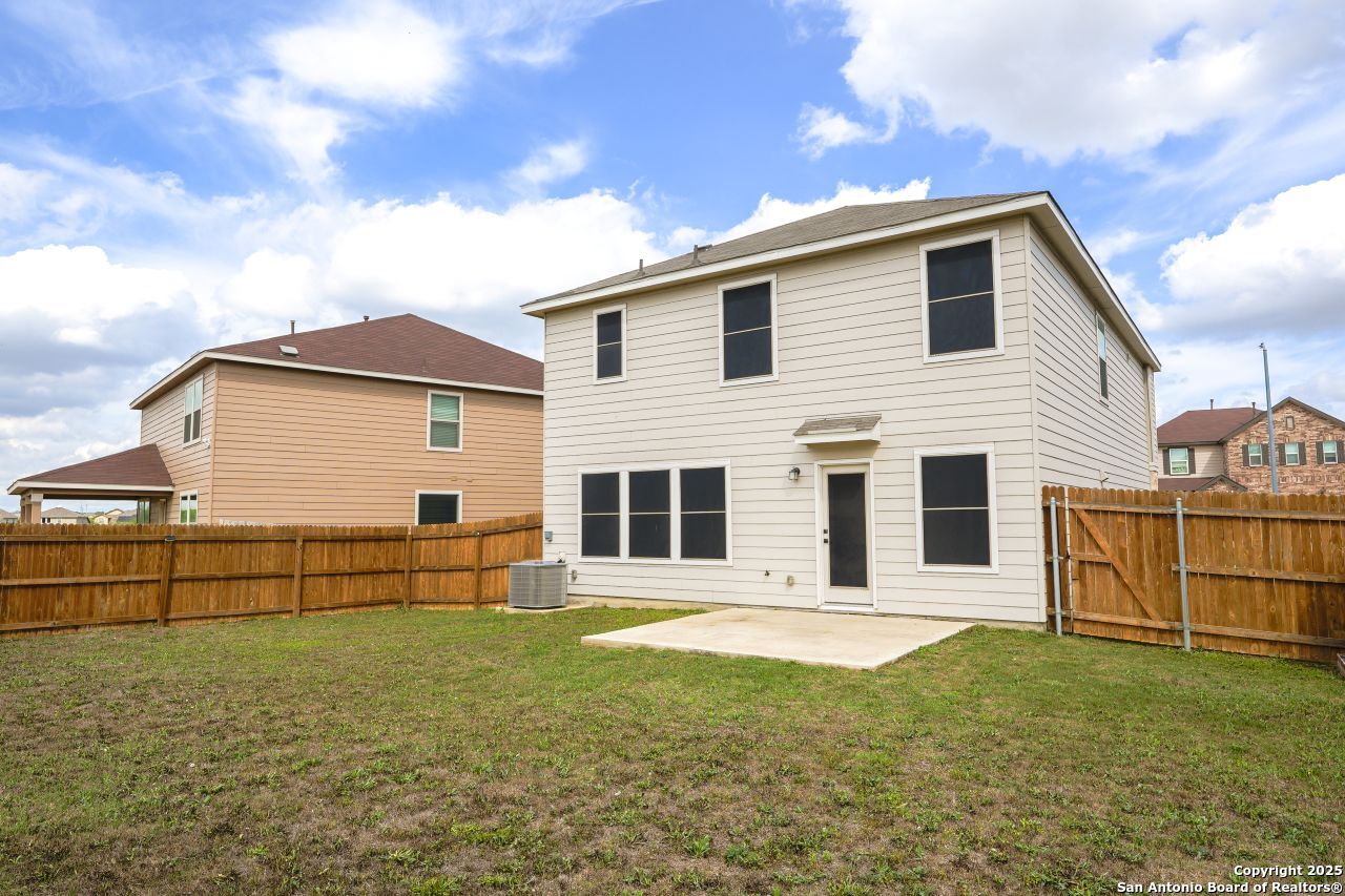 5527 Castle Brook Drive San Antonio TX 78218