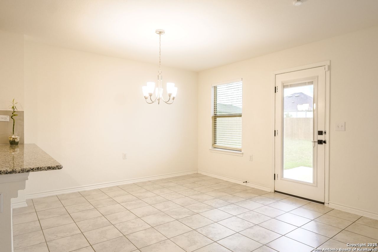 5527 Castle Brook Drive San Antonio TX 78218