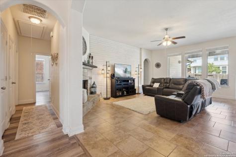 1614 Sun Canyon Boulevard New Braunfels TX 78130
