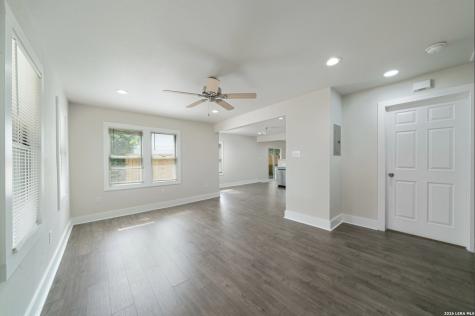 1627 W Mariposa Drive San Antonio TX 78201