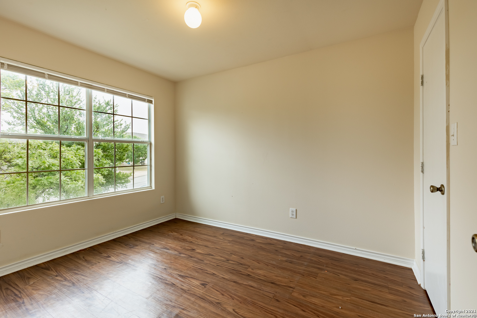 5018 Summit Pass San Antonio TX 78229