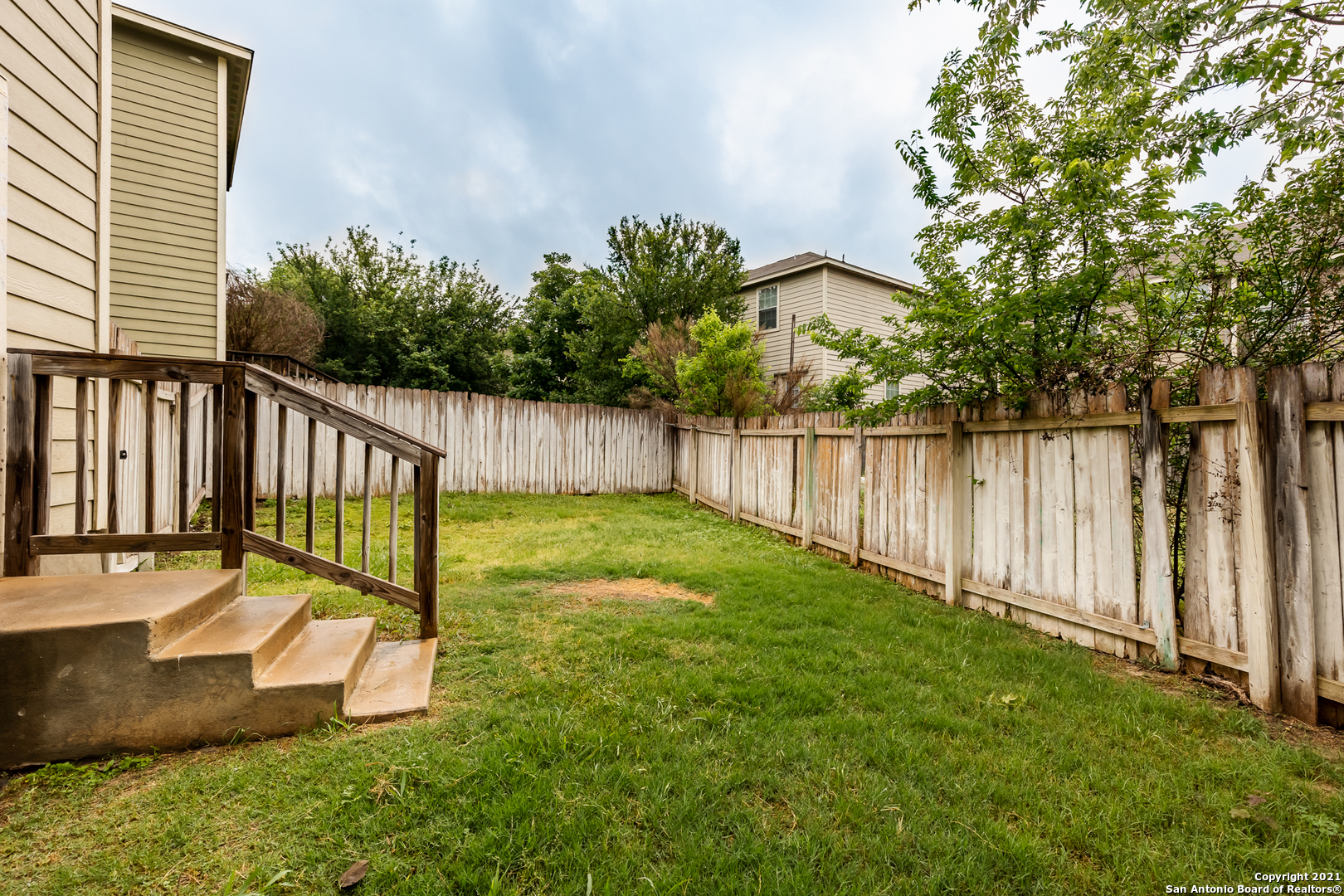 5018 Summit Pass San Antonio TX 78229