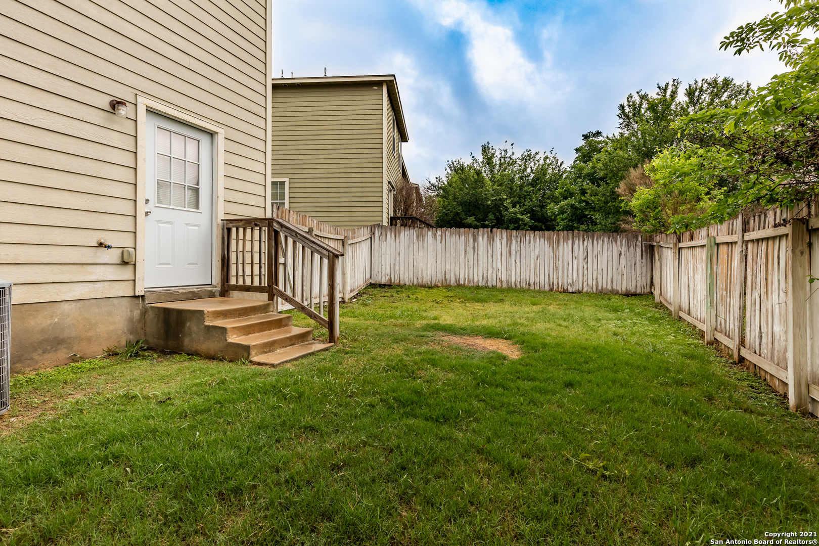 5018 Summit Pass San Antonio TX 78229