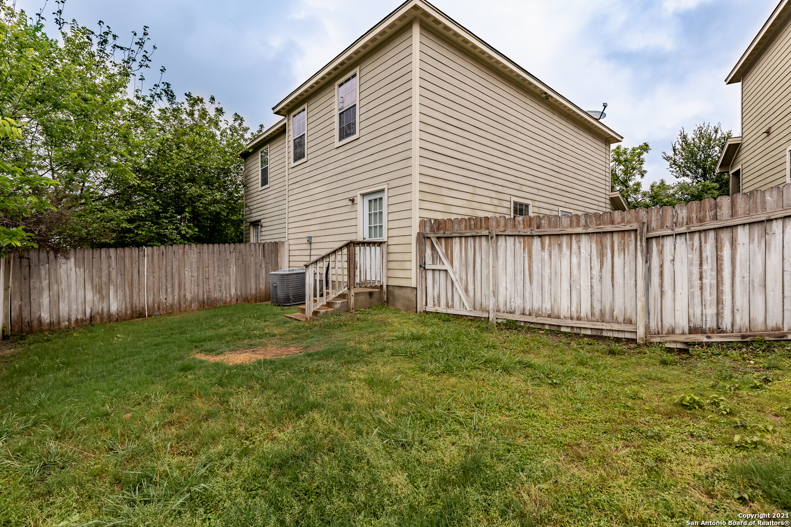 5018 Summit Pass San Antonio TX 78229