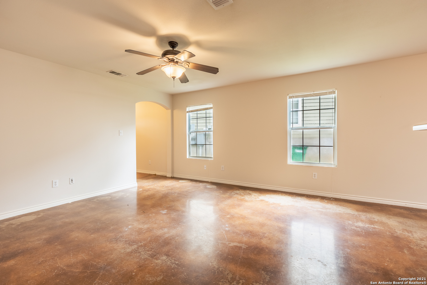 5018 Summit Pass San Antonio TX 78229