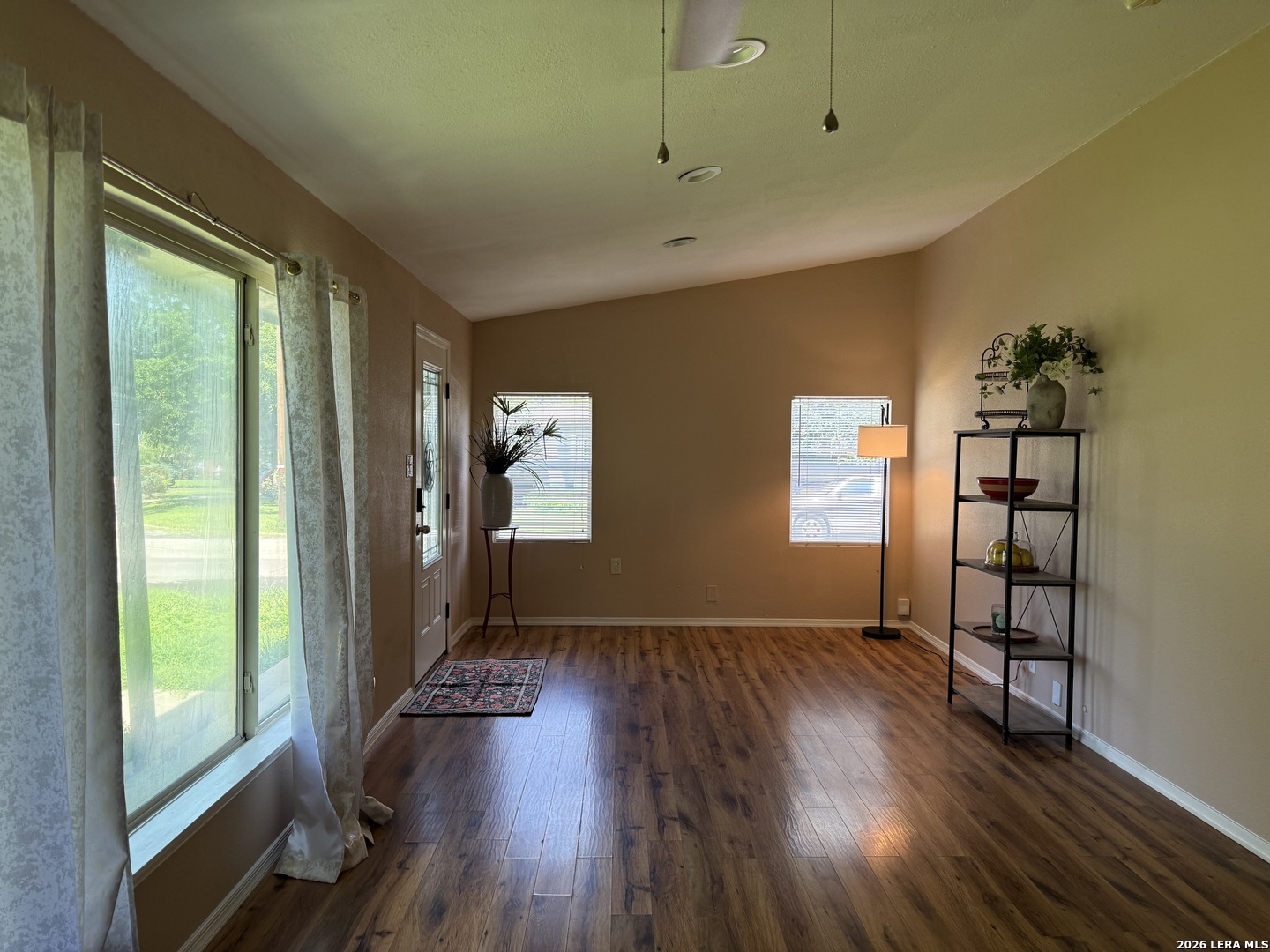 438 Sumner Drive San Antonio TX 78209
