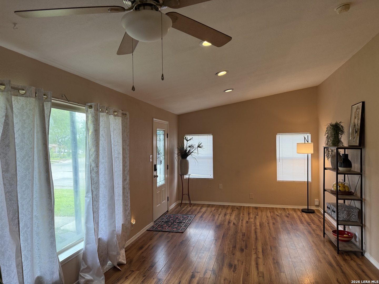 438 Sumner Drive San Antonio TX 78209