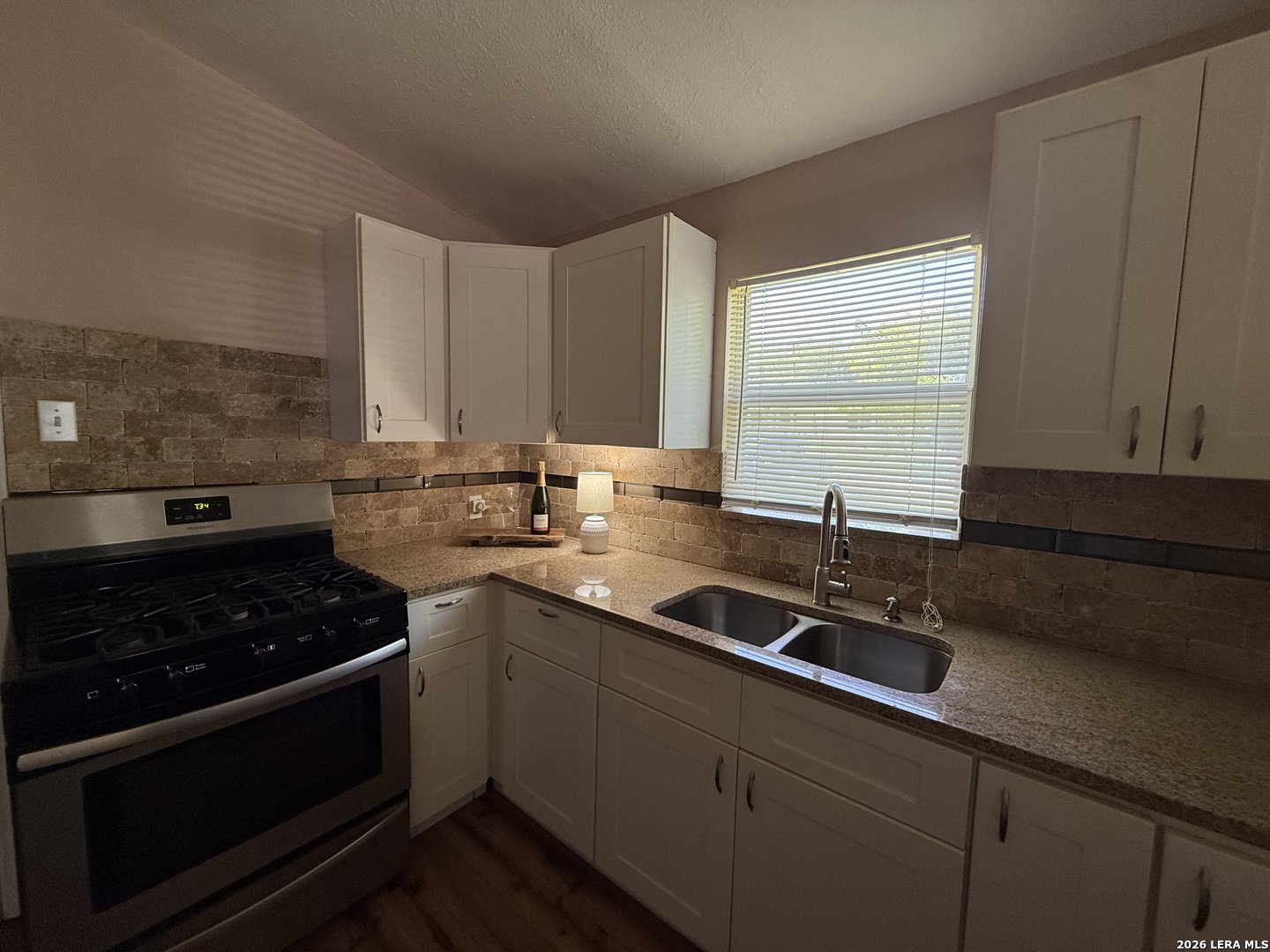 438 Sumner Drive San Antonio TX 78209