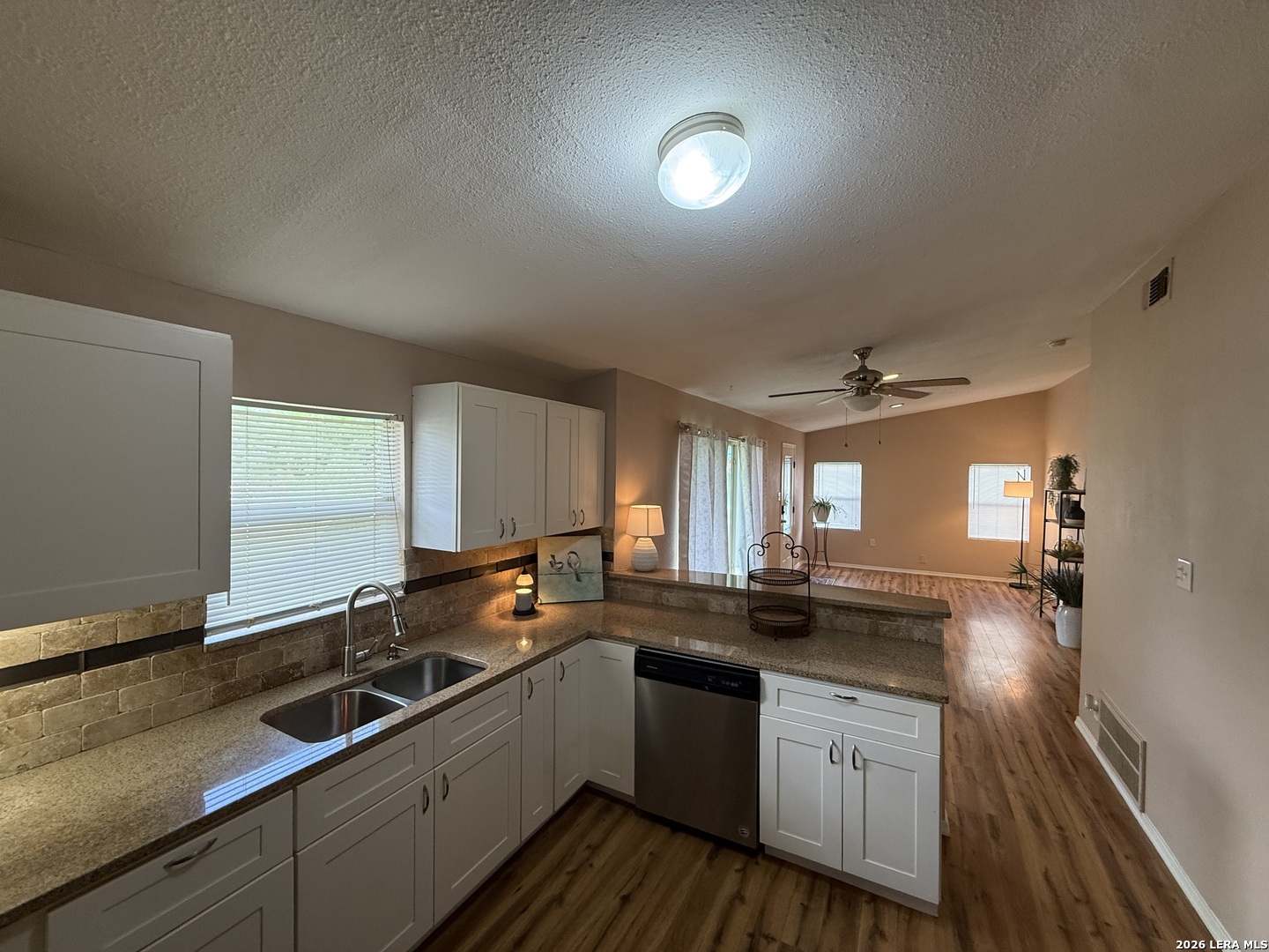 438 Sumner Drive San Antonio TX 78209