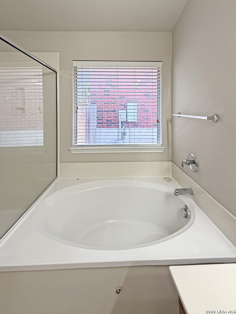 610 Point Spring San Antonio TX 78253