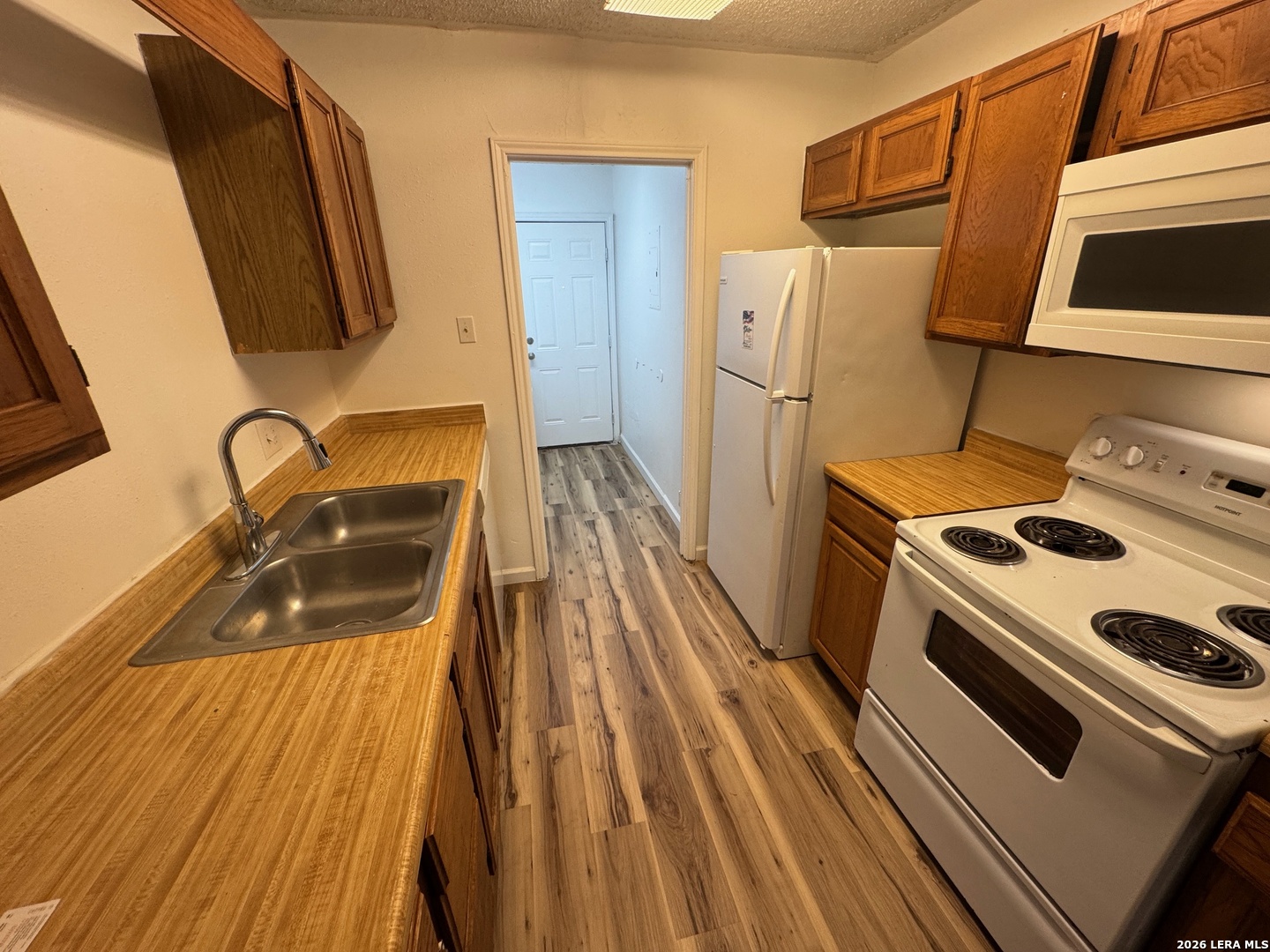 202 Ash Drive Converse TX 78109