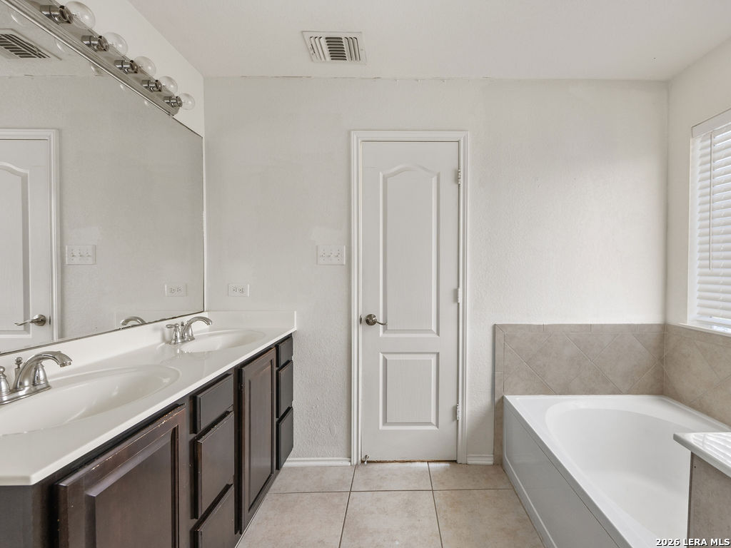 6507 San Miguel Way Converse TX 78109
