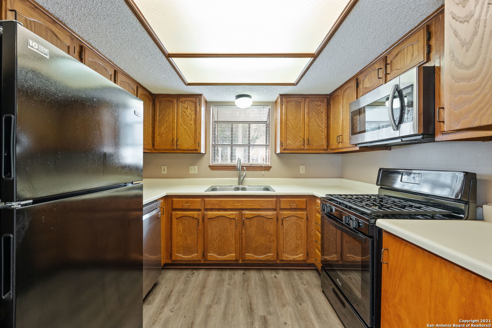 6406 Brook Cove San Antonio TX 78240