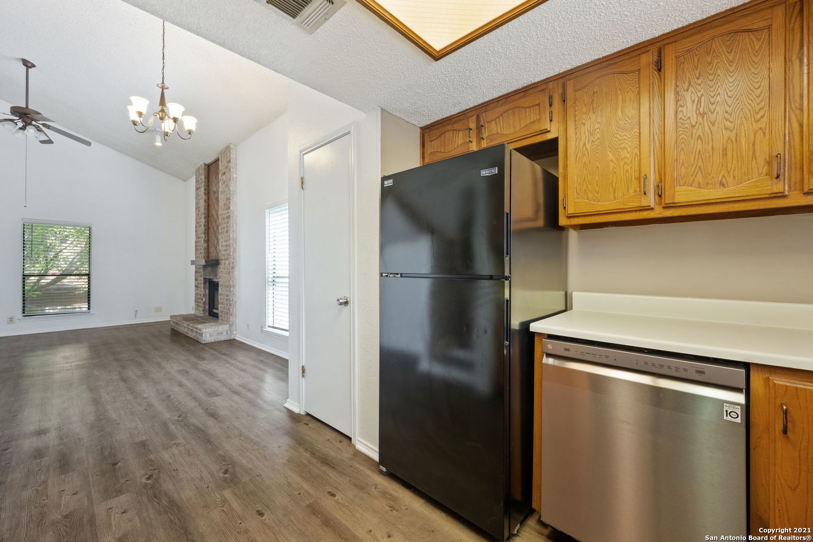 6406 Brook Cove San Antonio TX 78240
