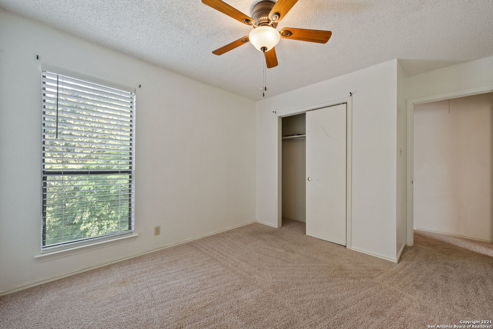 6406 Brook Cove San Antonio TX 78240