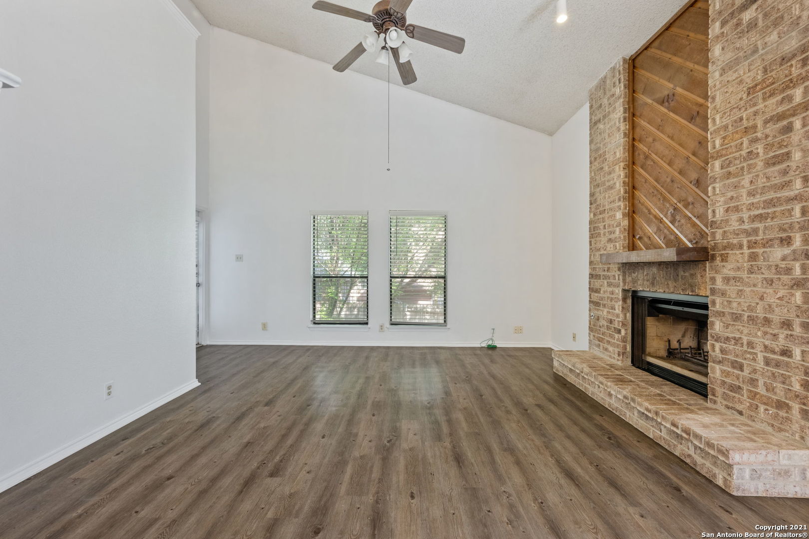 6406 Brook Cove San Antonio TX 78240