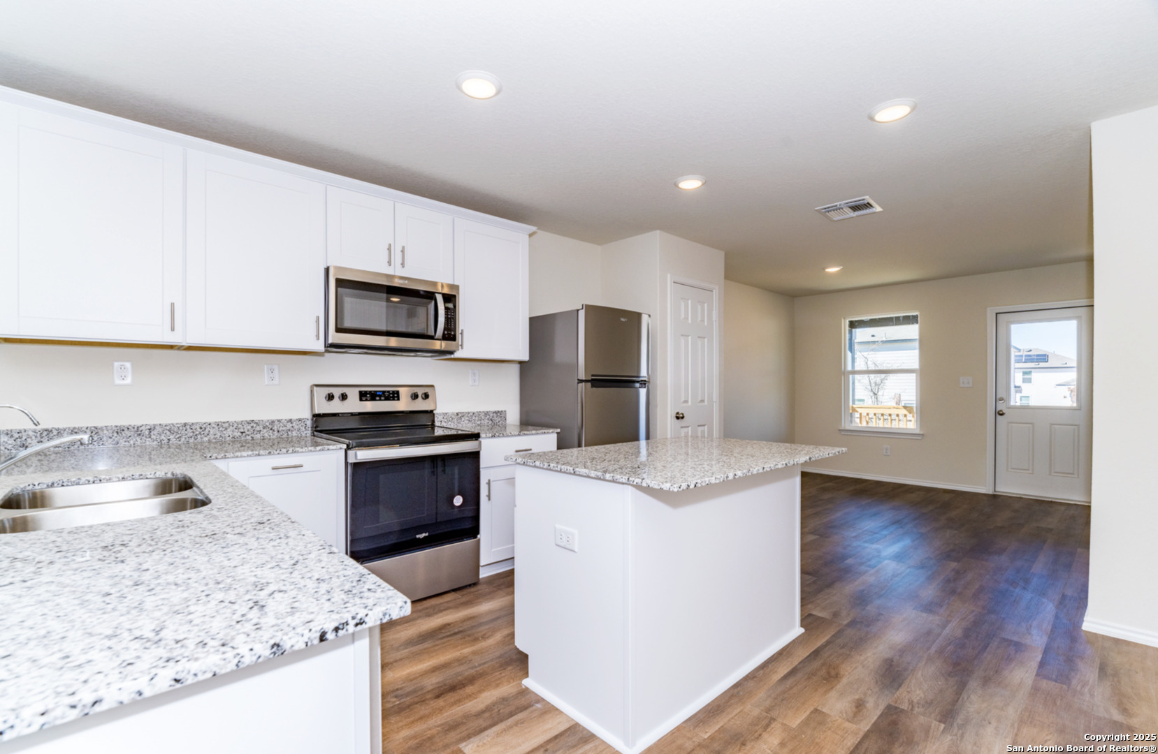 5911 Rolling Glen San Antonio TX 78218