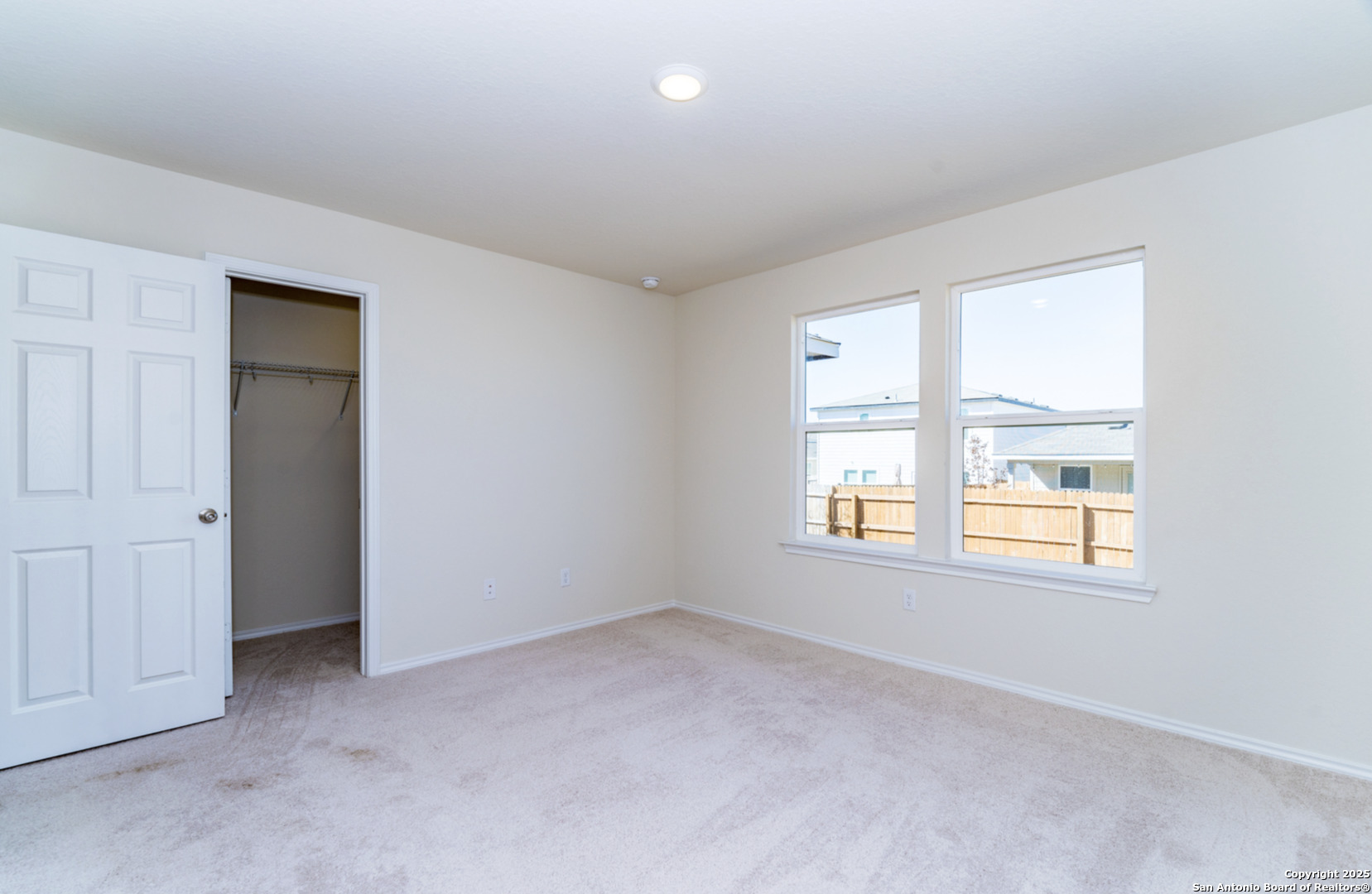 5911 Rolling Glen San Antonio TX 78218