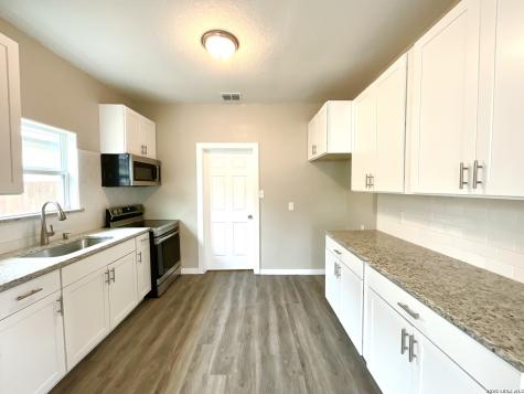230 Micklejohn San Antonio TX 78207