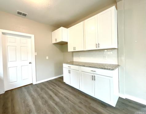 230 Micklejohn San Antonio TX 78207
