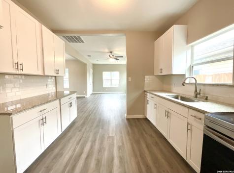 230 Micklejohn San Antonio TX 78207