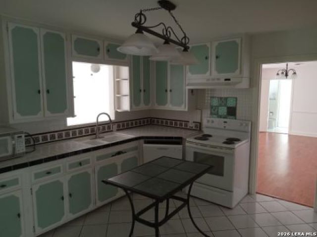 327 Rockhill Drive San Antonio TX 78209