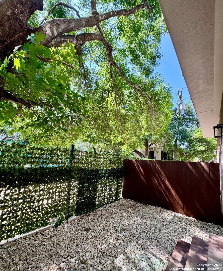 1002 Morningside San Antonio TX 78209