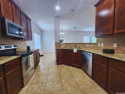 209 Town Creek Way Cibolo TX 78108