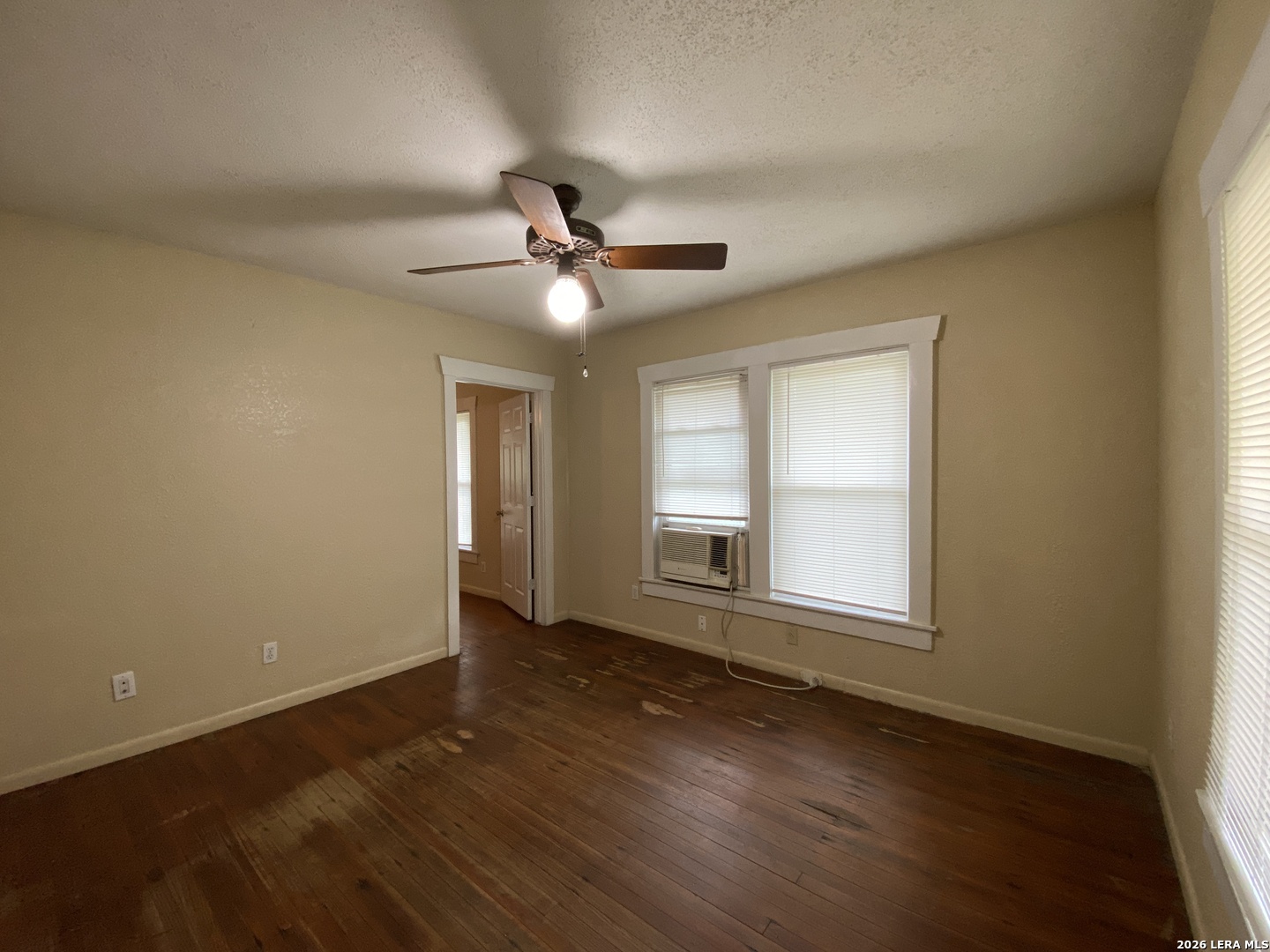 414 W Johnson Street Pleasanton TX 78064