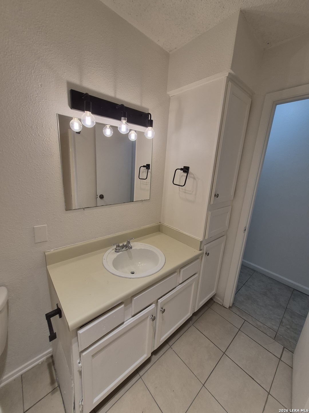 13136 Los Espanada Street San Antonio TX 78233