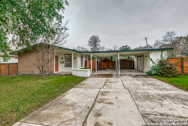 511 E Hathaway Drive San Antonio TX 78209